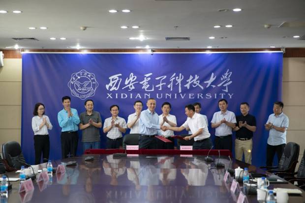 http://news.chubantoutiao.cn/__local/C/3F/56/878C0D75C0C991216DE26D504FE_7C98B879_31893.jpg
